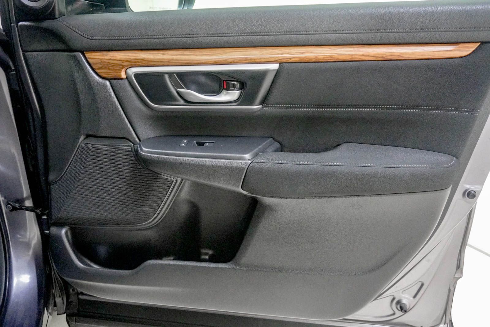 Used 2020 Honda CR-V EX image 32