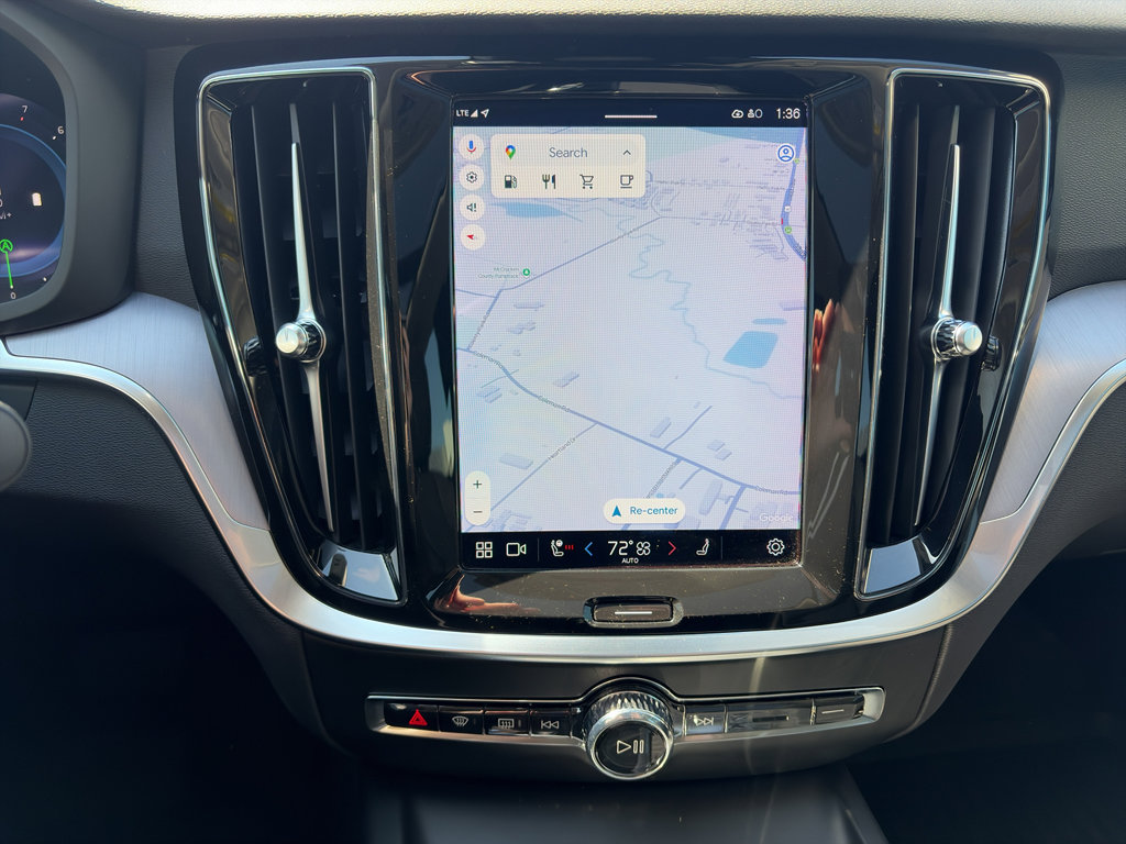 Used 2024 Volvo S60 B5 Core w/ Climate Package image 19