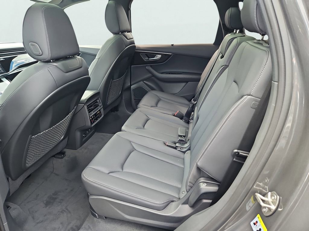 New 2025 Audi Q7 Premium Plus image 23