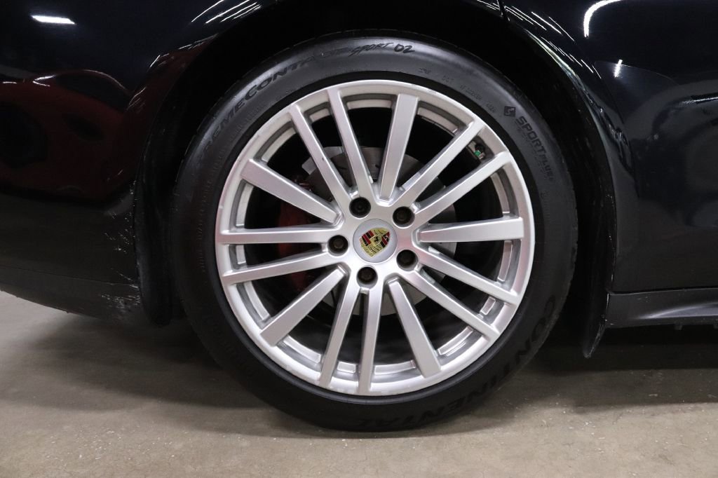 Used 2017 Porsche Panamera 4S image 34