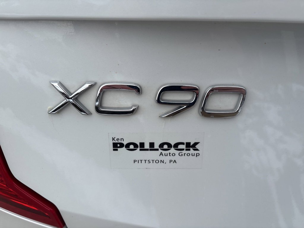 Certified 2024 Volvo XC90 T8 Ultimate w/ Protection Package Premier image 8