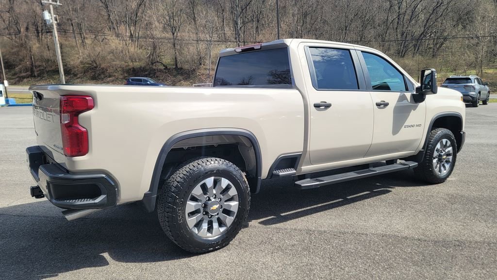 New 2026 Chevrolet Silverado 2500 Custom w/ Custom Value Package AWD/4WD image 6