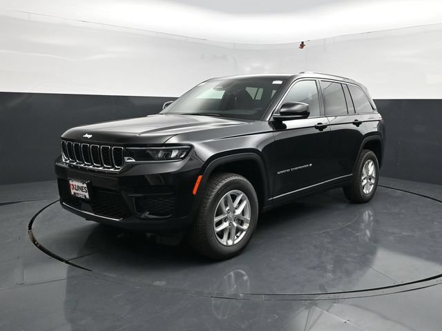New 2026 Jeep Grand Cherokee Laredo X AWD/4WD image 4