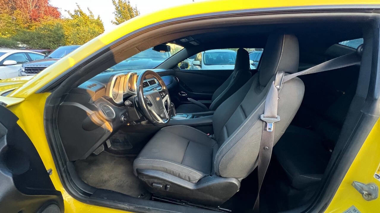 Used 2015 Chevrolet Camaro LT w/ 1LT Preferred Package image 14