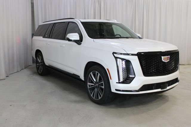 Used 2025 Cadillac Escalade ESV Sport w/ Touring Package AWD/4WD image 31