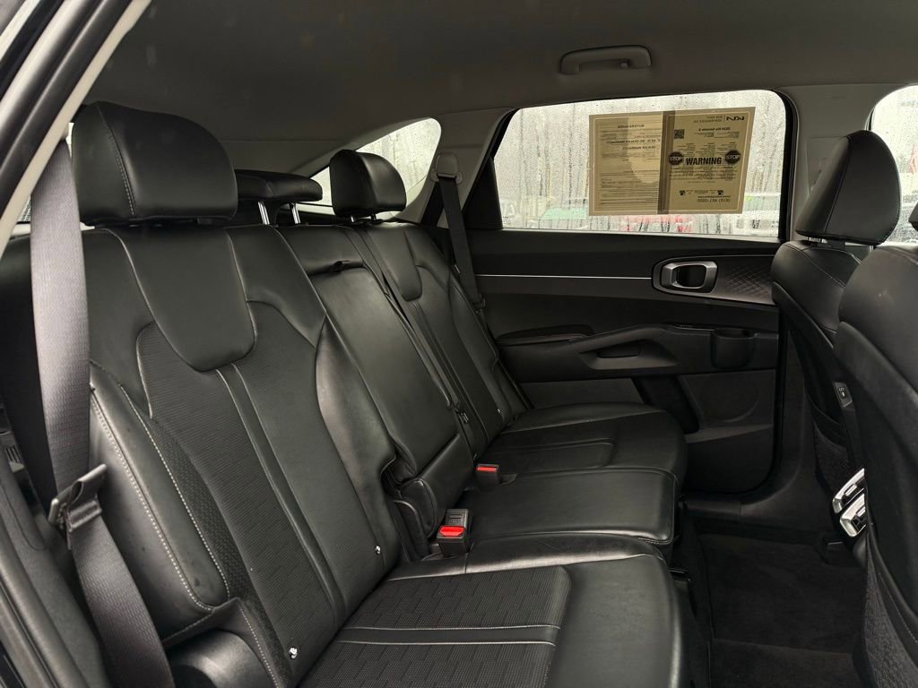 Certified 2024 Kia Sorento S image 21