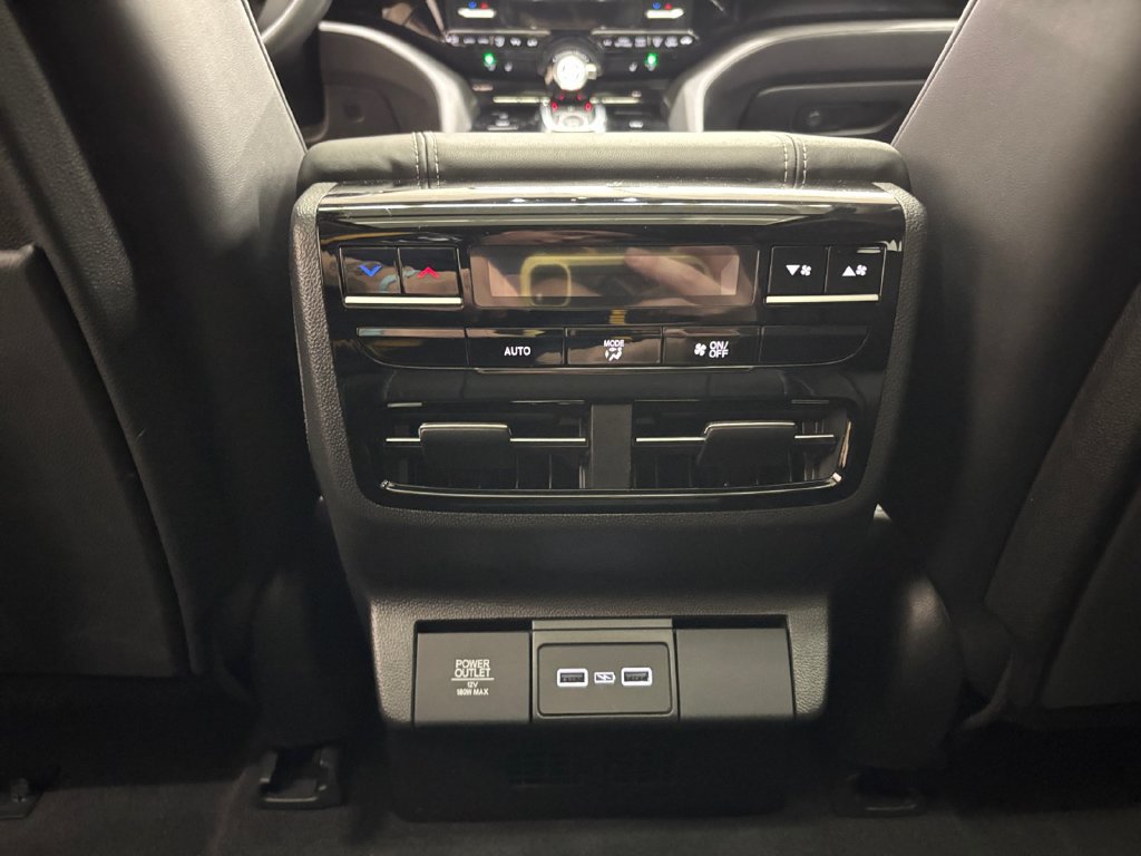 Certified 2024 Acura MDX w/ Technology Package AWD/4WD image 33
