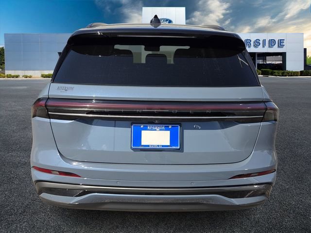 Used 2025 Lincoln Nautilus Reserve w/ Jet Appearance Package image 6