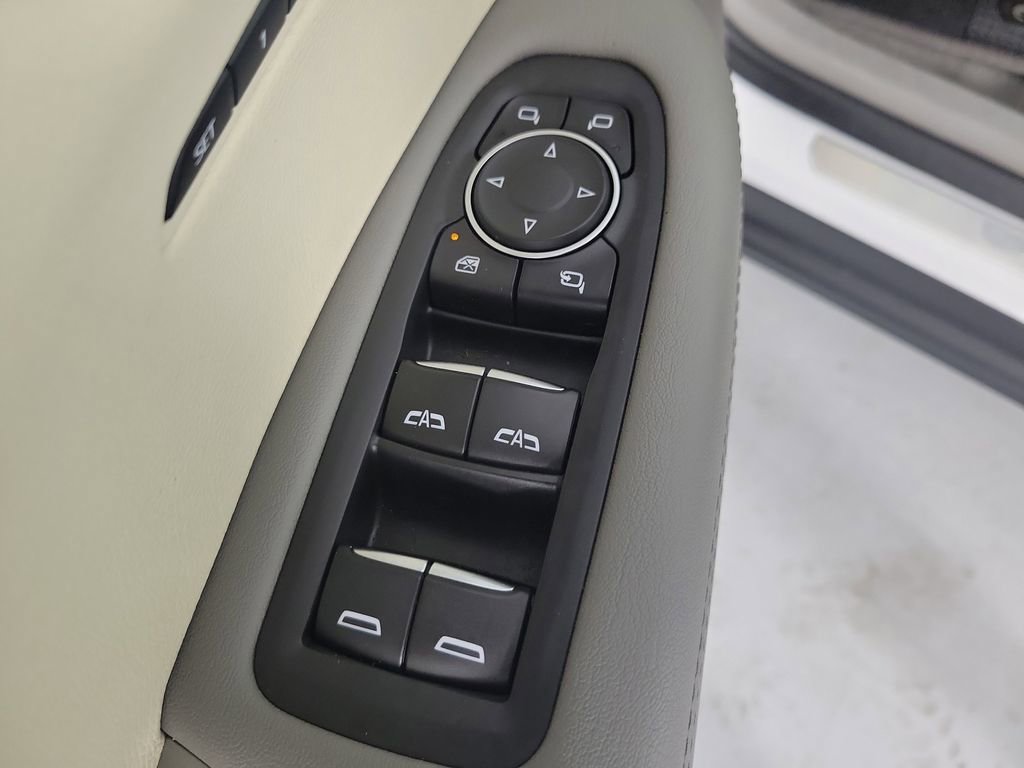 Certified 2023 Cadillac XT6 Premium Luxury w/ Technology Package image 22