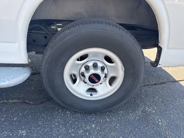 Used 2024 GMC Savana 2500 Work Van w/ Driver Convenience Package image 16