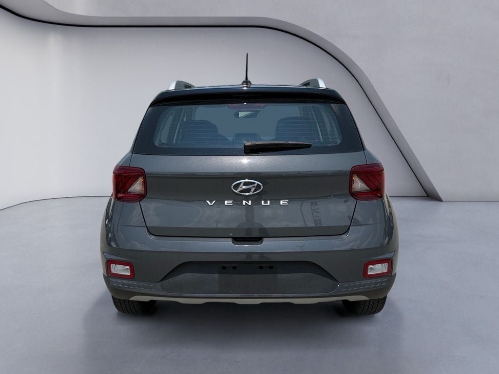 Used 2024 Hyundai Venue Limited FWD image 4