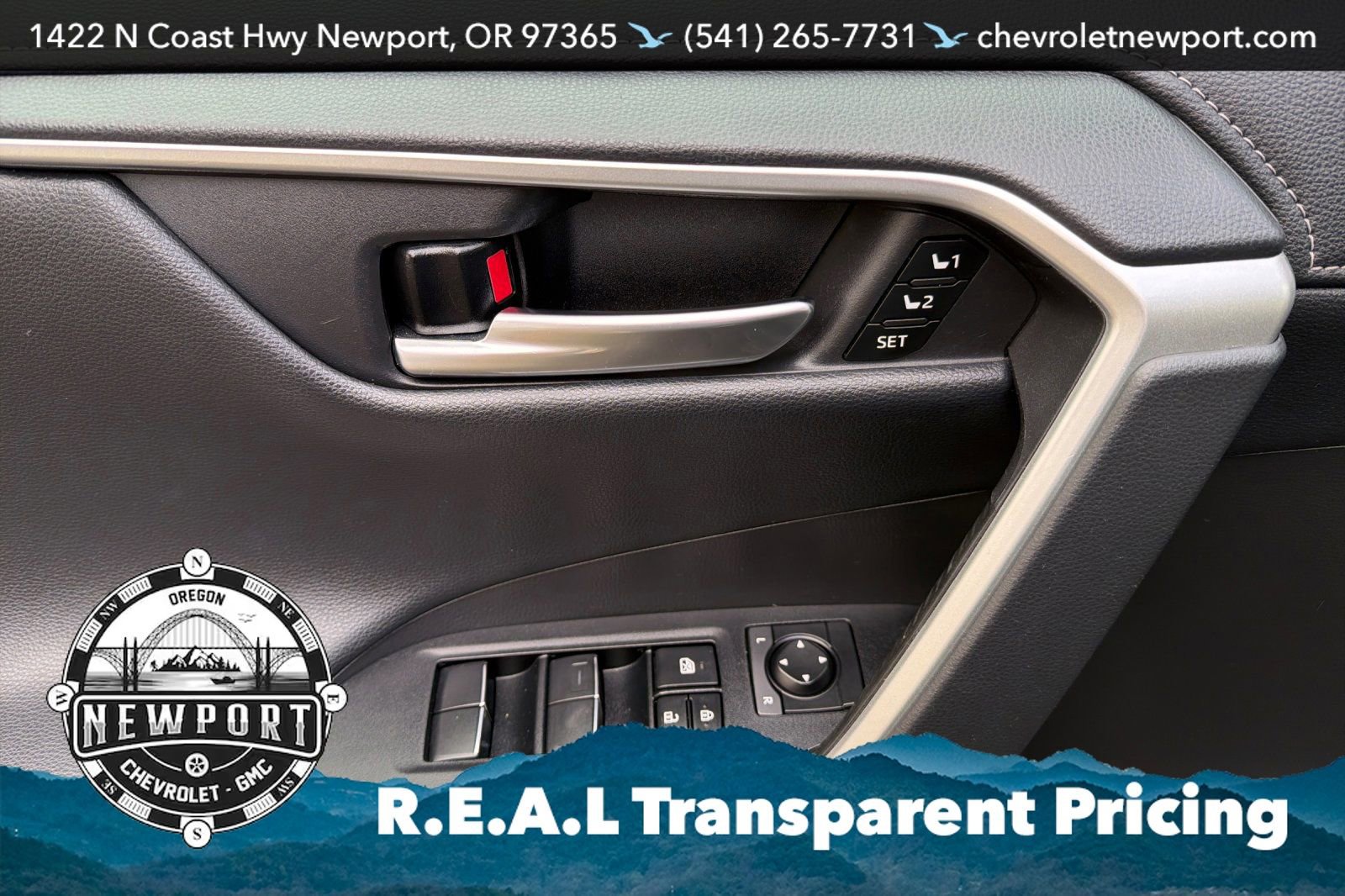 Used 2021 Toyota RAV4 Limited AWD/4WD image 11