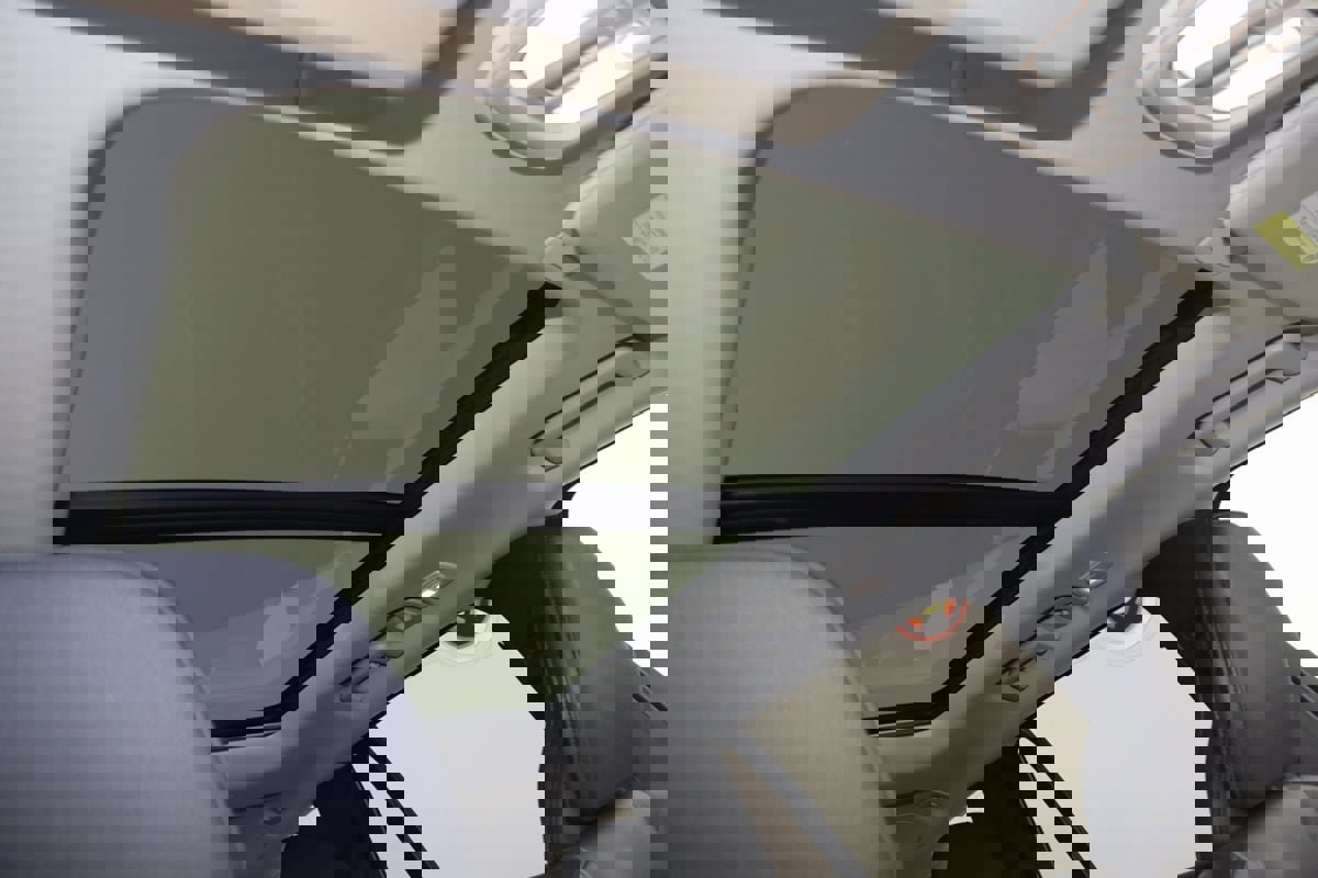 Used 2024 Volvo XC90 B5 Plus image 11