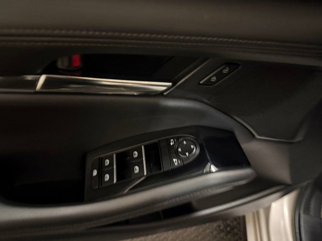 Used 2025 MAZDA MAZDA3 s image 23