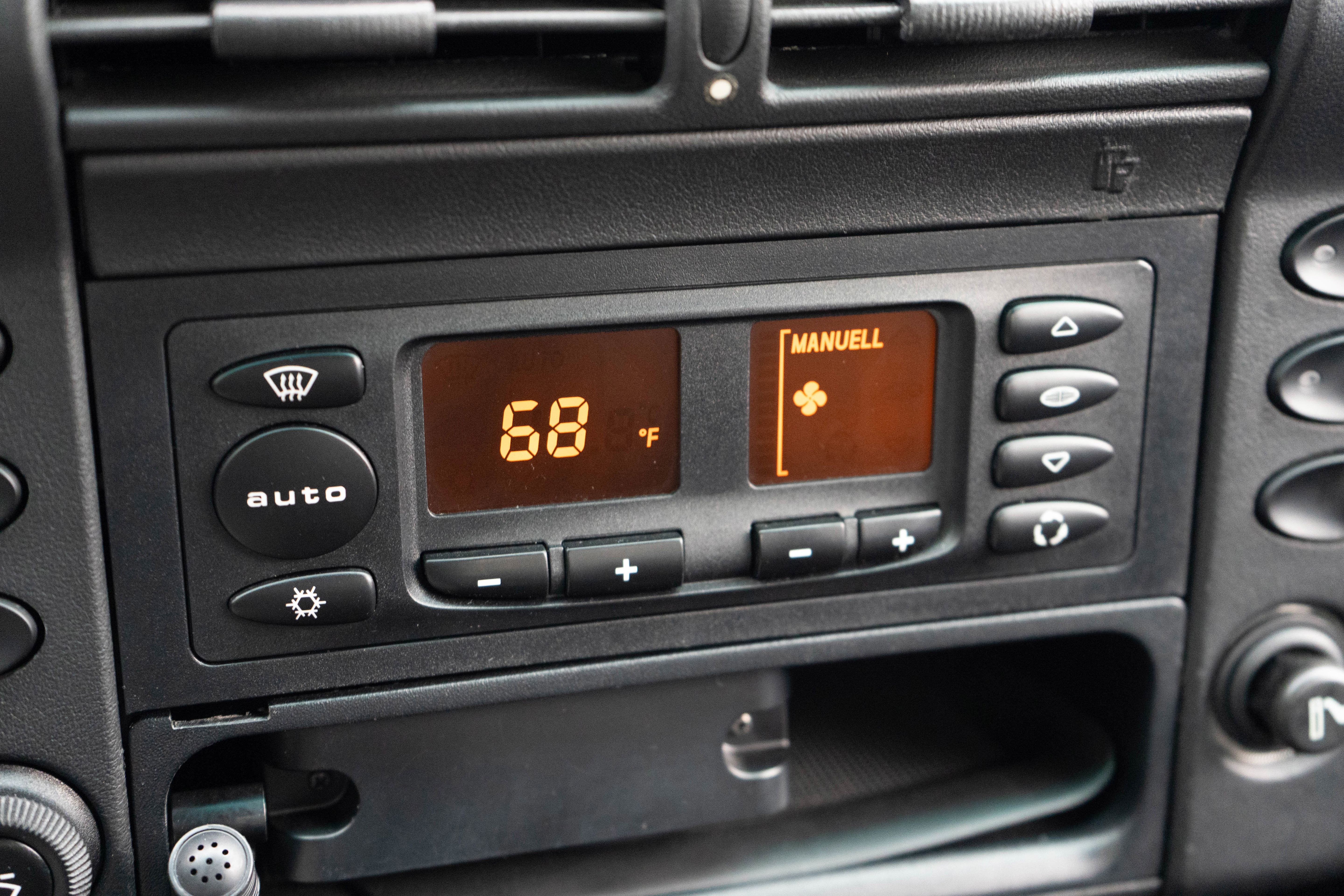 Used 2004 Porsche 911 GT3 image 23