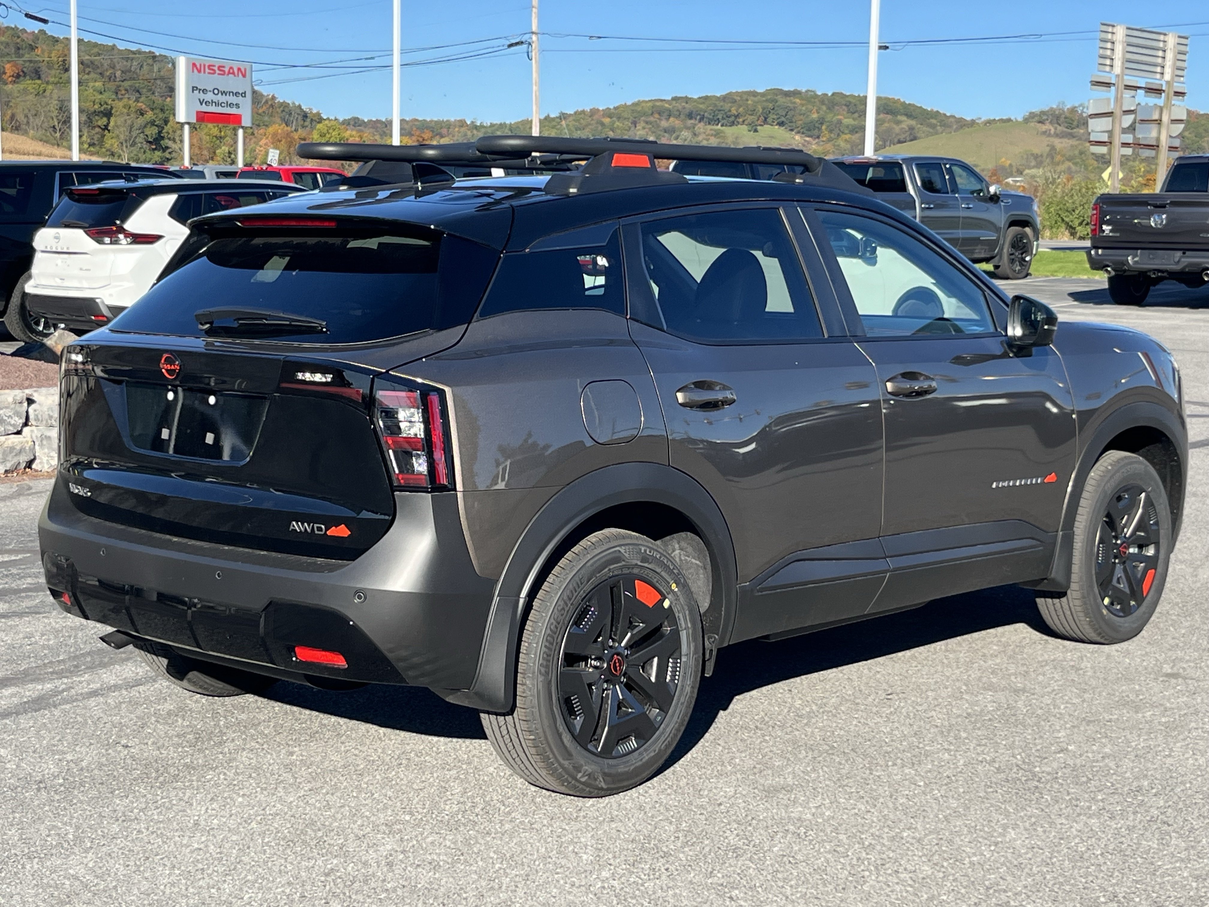 New 2027 Nissan Kicks SV w/ Rock Creek Edition AWD/4WD image 3