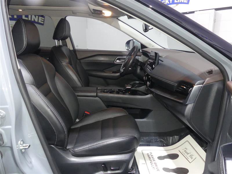 Used 2021 Nissan Rogue SL w/ Premium Package image 21