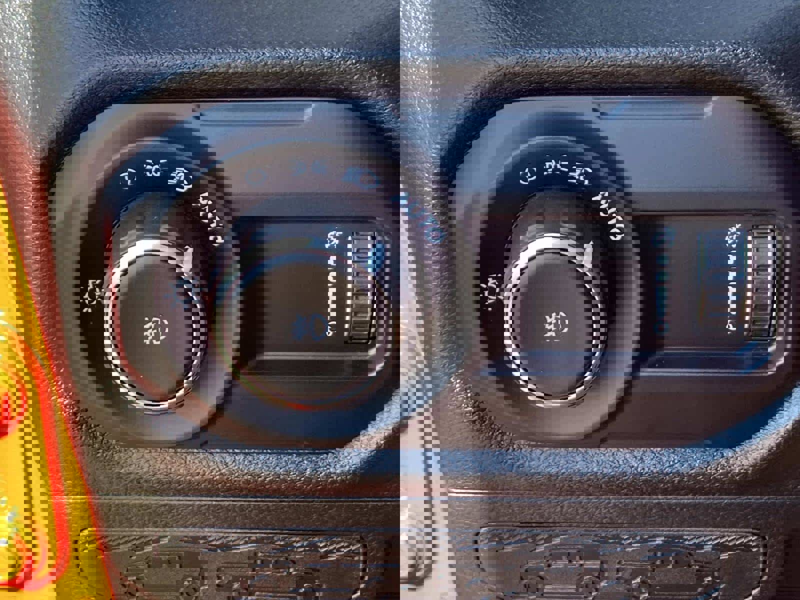 Certified 2025 Jeep Wrangler Sport S AWD/4WD image 22