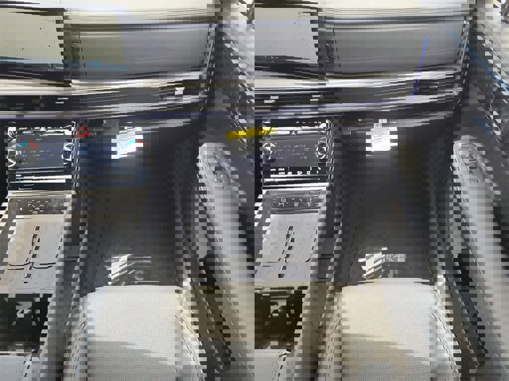 New 2025 Hyundai Santa Fe Calligraphy image 14