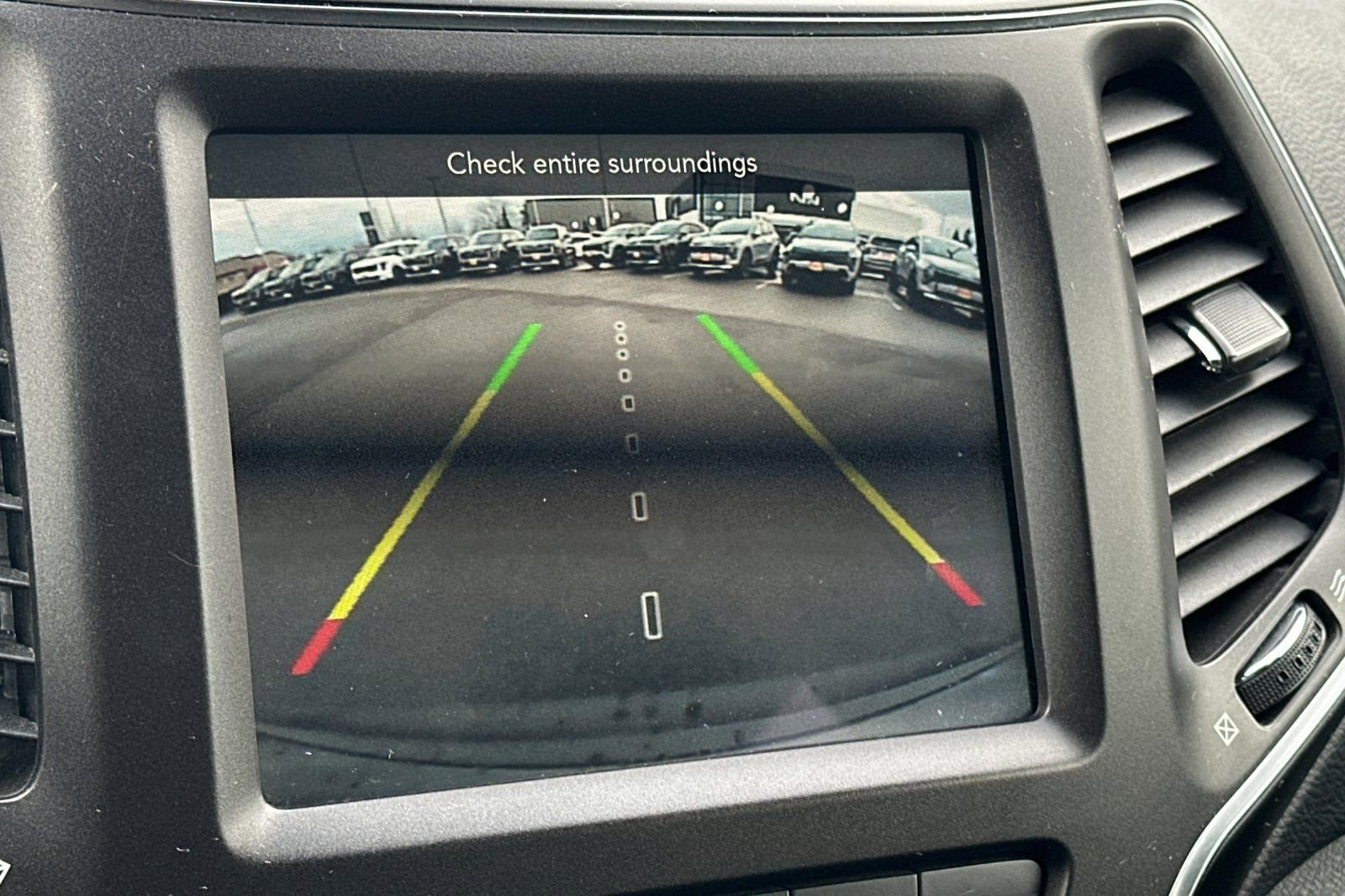 Used 2020 Jeep Cherokee Trailhawk w/ Technology Group image 19