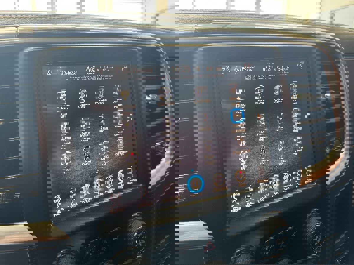 Used 2016 RAM 1500 Limited image 27