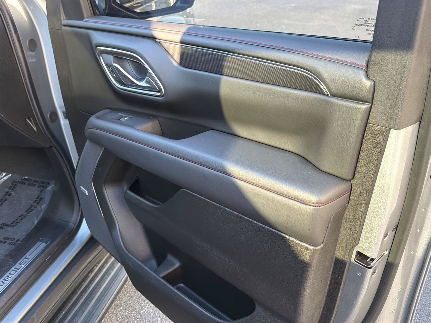 Used 2023 Chevrolet Tahoe RST w/ Luxury Package AWD/4WD image 16