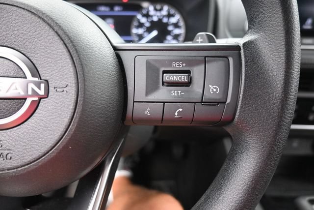 Used 2024 Nissan Rogue S AWD/4WD image 28
