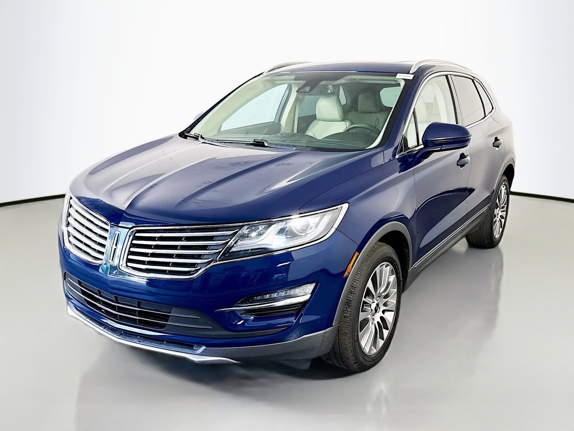 Used 2018 Lincoln MKC Reserve w/ Lincoln MKC Climate Package image 4