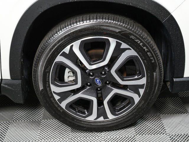 Used 2025 Subaru Ascent Limited AWD/4WD image 6