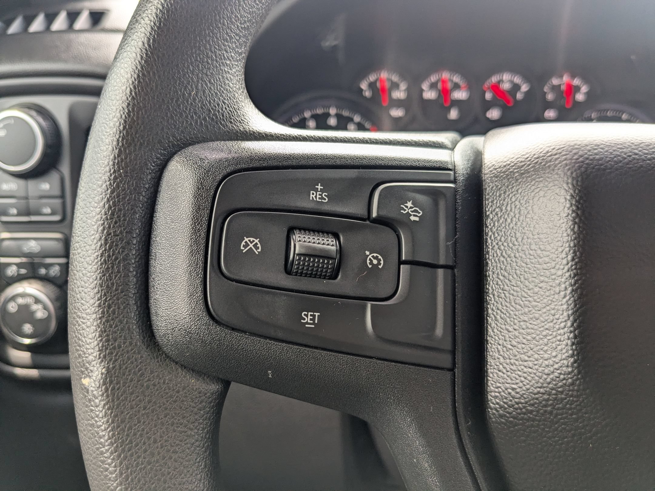 Used 2024 Chevrolet Silverado 1500 Custom Trail Boss AWD/4WD image 21