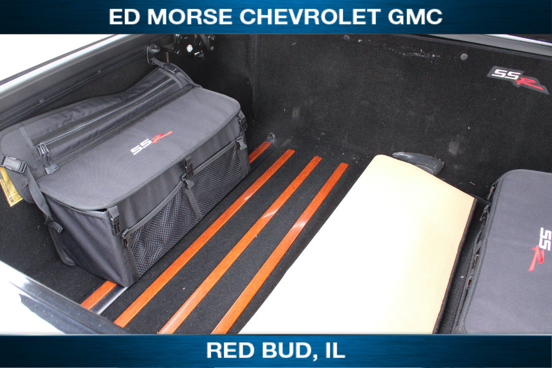 Used 2006 Chevrolet SSR w/ Preferred Equipment Group RWD image 15