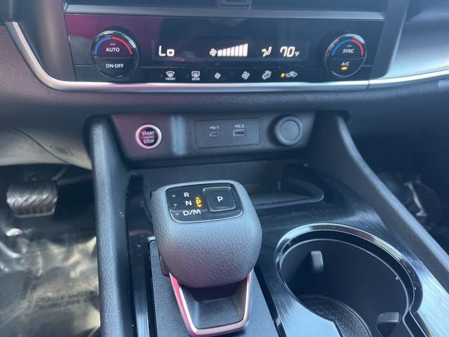 Used 2023 Nissan Rogue SV FWD image 32