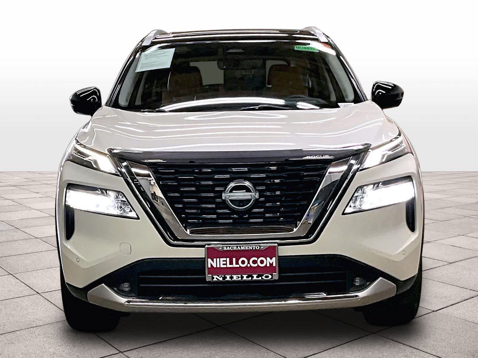 Used 2023 Nissan Rogue Platinum w/ Platinum Premium Package AWD/4WD image 3