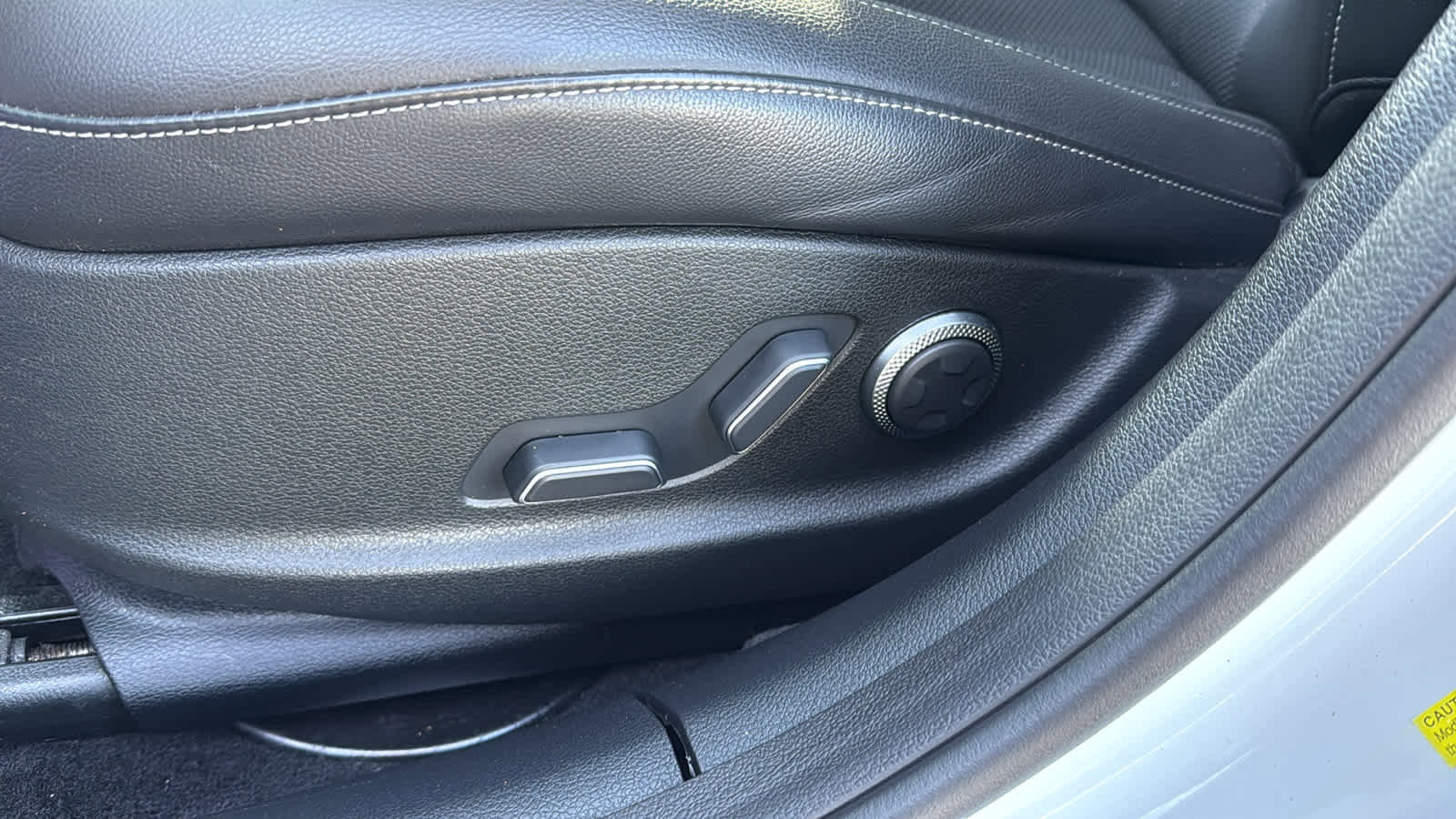 Used 2022 Genesis G80 2.5T w/ Advanced Package image 13