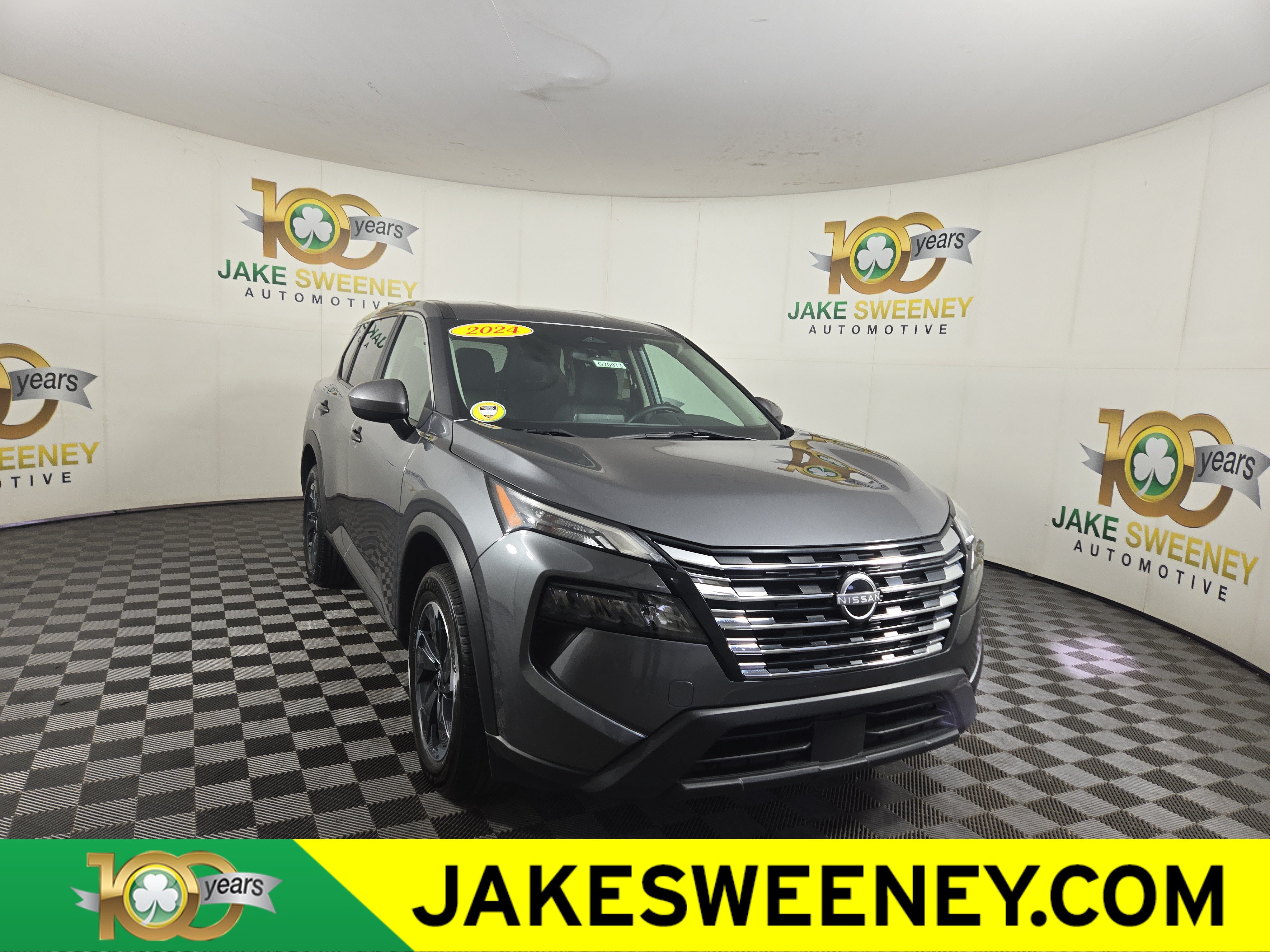 Used 2024 Nissan Rogue SV