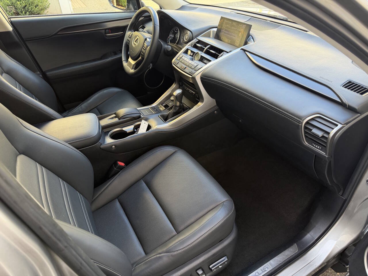 Used 2015 Lexus NX 200t AWD w/ Premium Package image 19