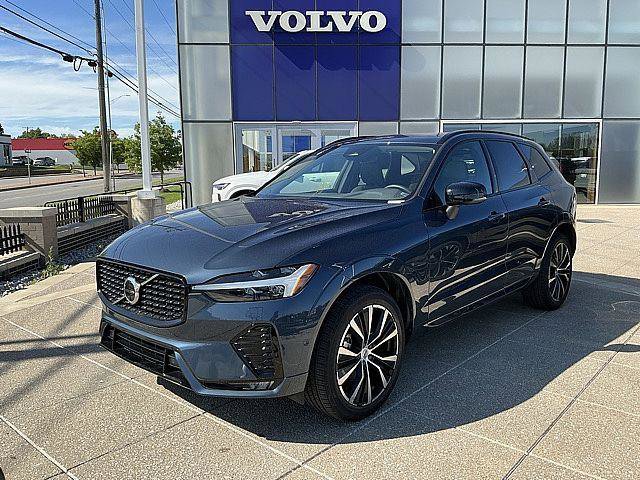 Certified 2023 Volvo XC60 B5 Plus w/ Climate Package AWD/4WD image 3