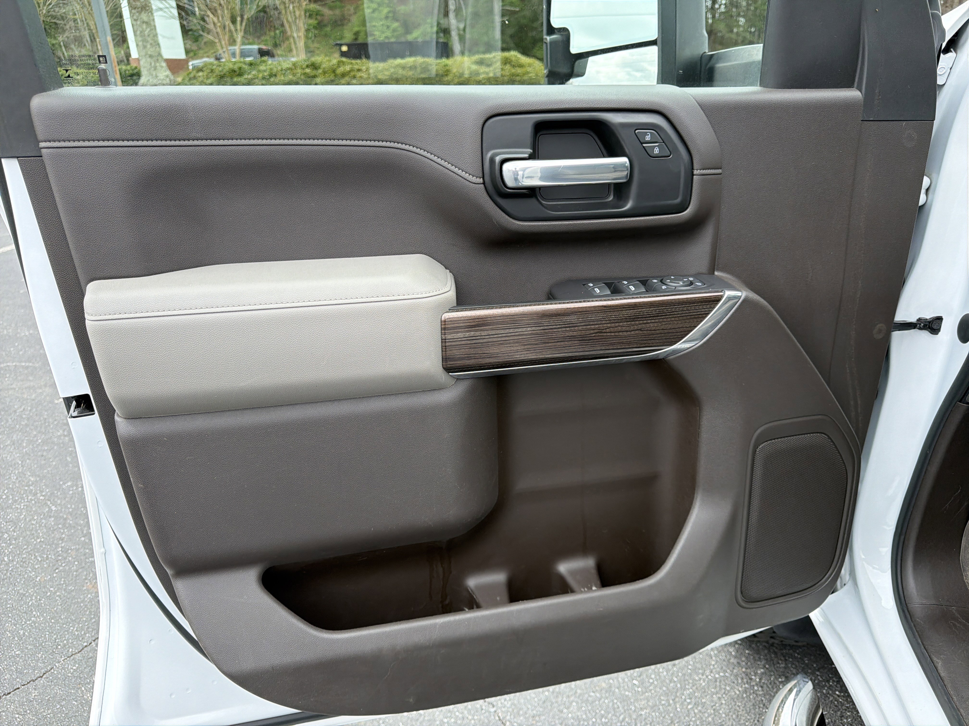 Used 2020 Chevrolet Silverado 2500 LT w/ All Star Edition image 10