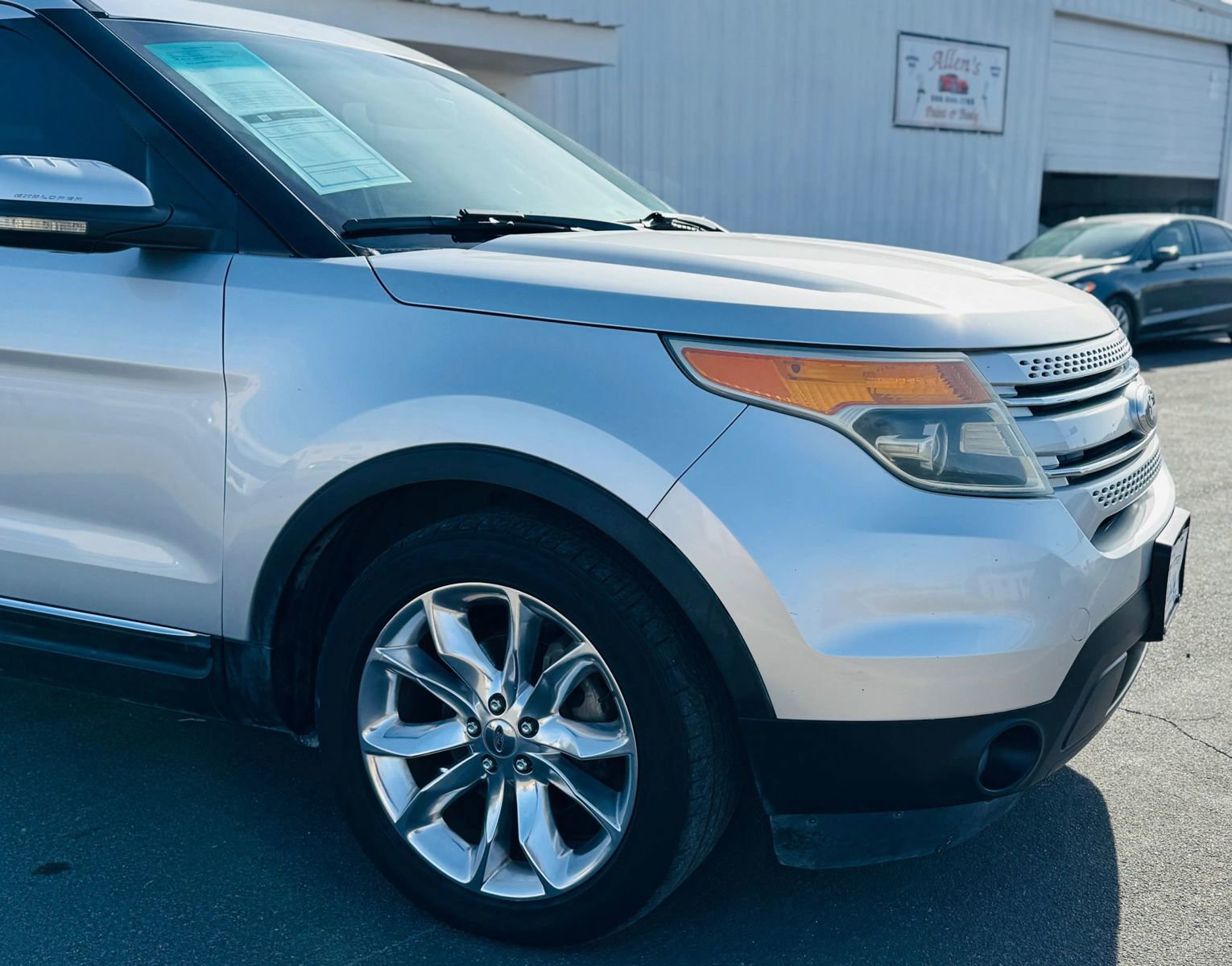 Used 2011 Ford Explorer Limited w/ 301A Rapid Spec Order Code image 2