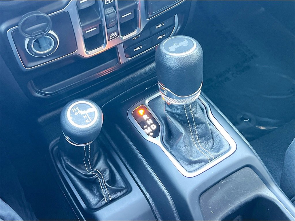 Used 2022 Jeep Wrangler Unlimited Sahara w/ LED Lighting Group image 17