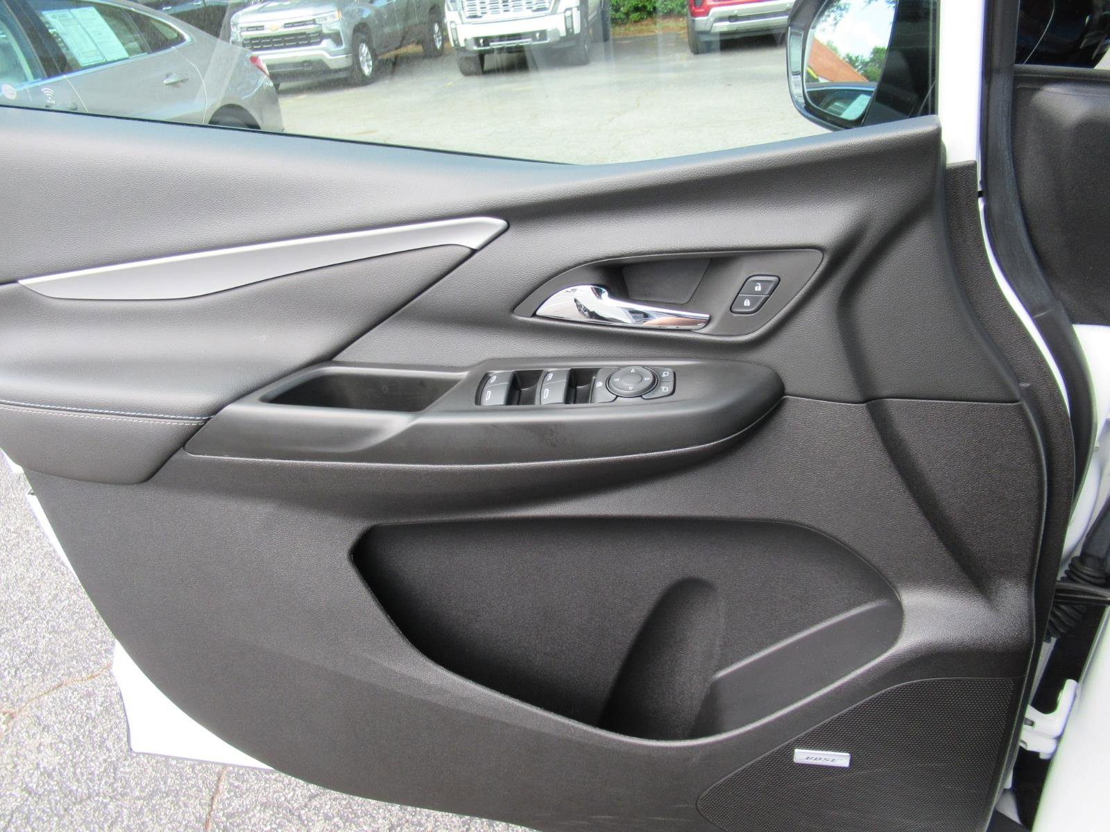 Used 2023 Chevrolet Bolt LT w/ Infotainment Package image 19