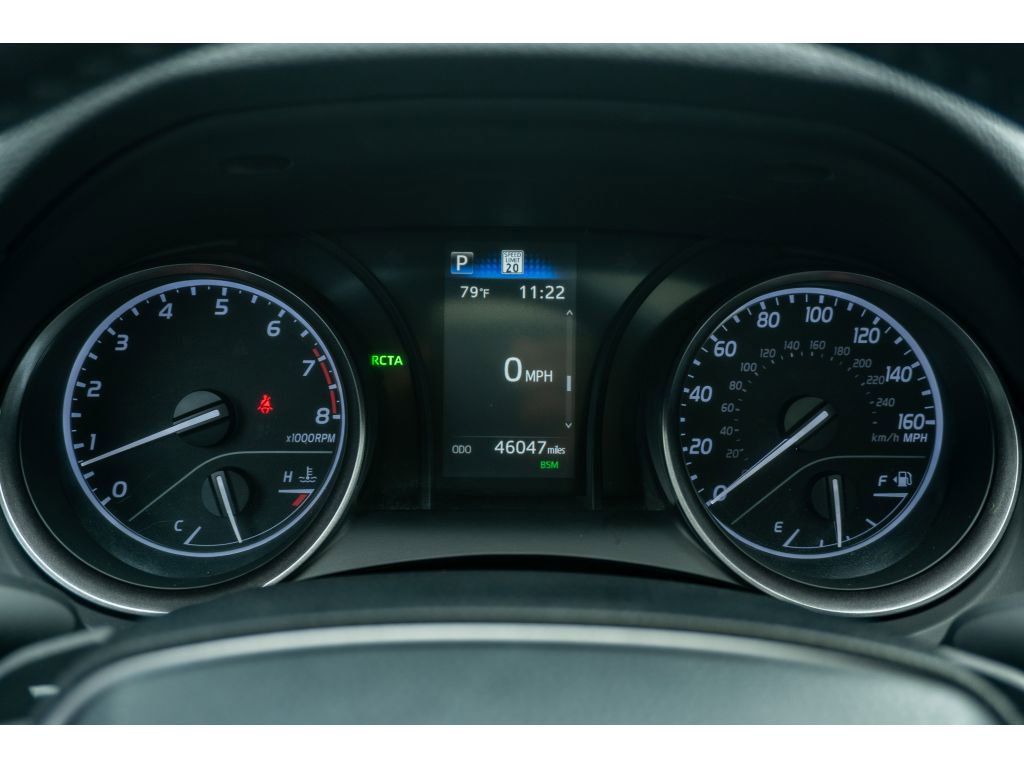 Used 2022 Toyota Camry SE w/ Cold Weather Package FWD image 22