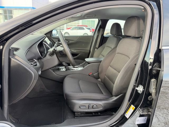 Used 2025 Chevrolet Malibu LT image 21