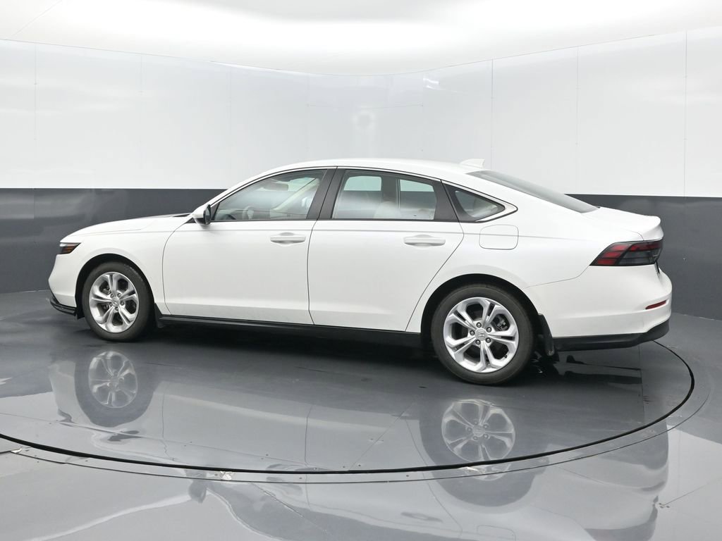 Used 2025 Honda Accord LX image 13