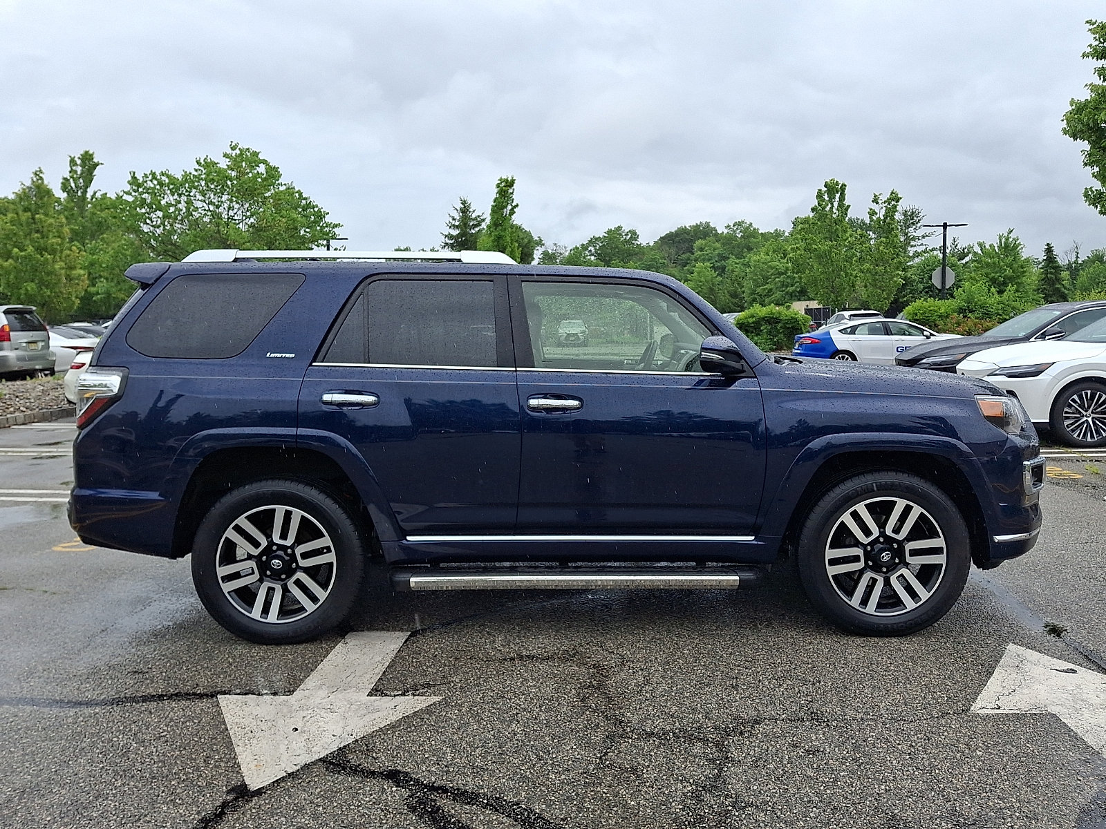 Used 2023 Toyota 4Runner Limited AWD/4WD image 7