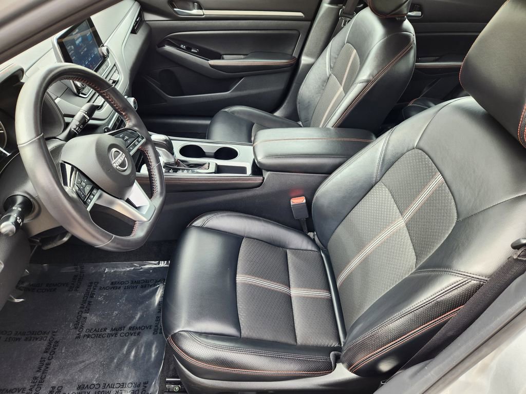 Used 2024 Nissan Altima 2.5 SR image 10