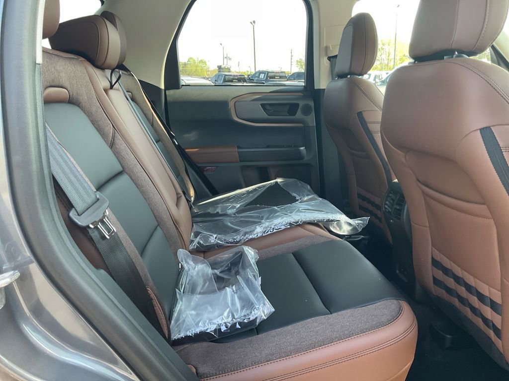New 2026 Ford Bronco Sport Outer Banks w/ Outer Banks Tech Package+ AWD/4WD image 13