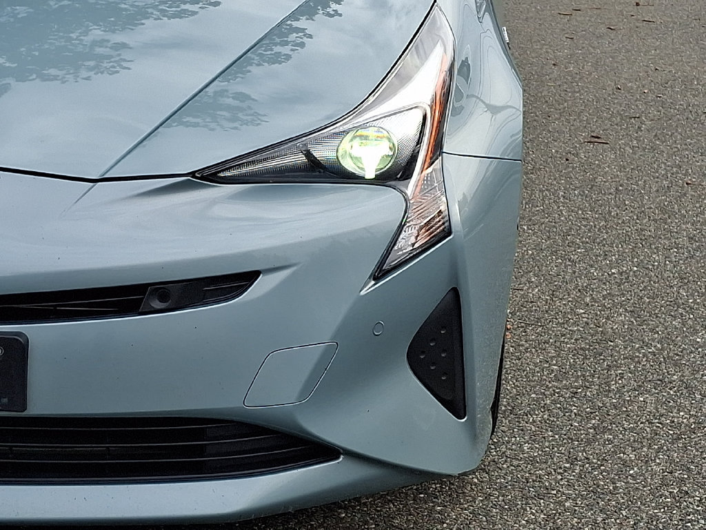 Used 2018 Toyota Prius Four w/ Advanced Technology Package FWD image 11