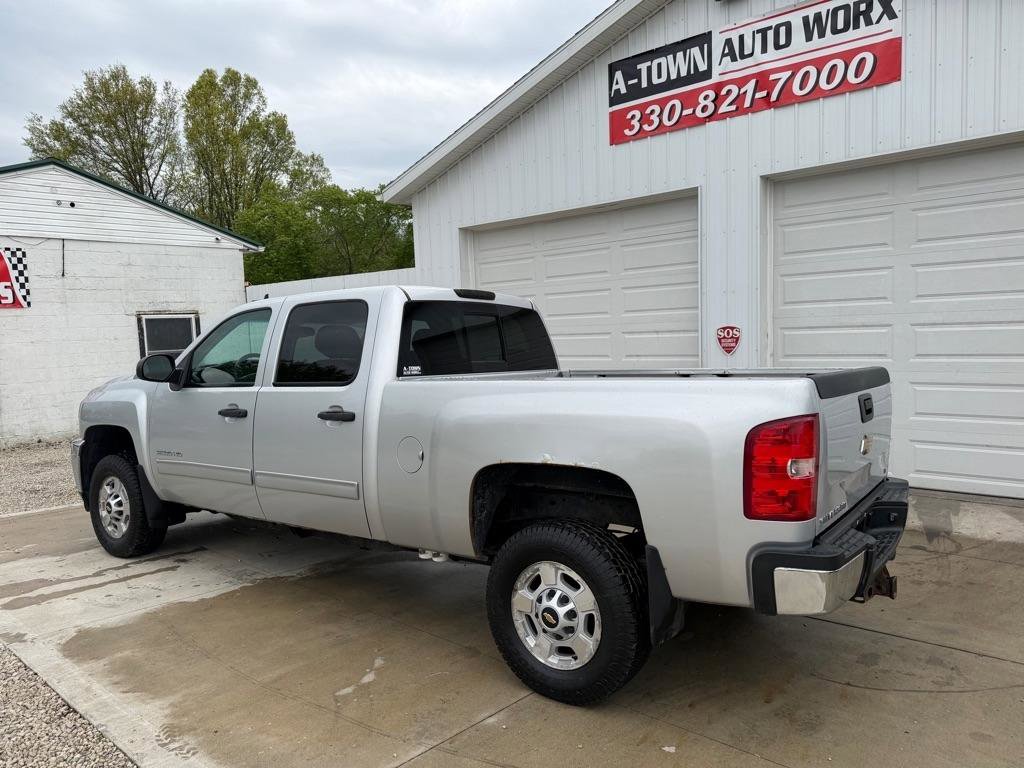 Used 2013 Chevrolet Silverado 2500 LT w/ Interior Plus Package AWD/4WD image 3