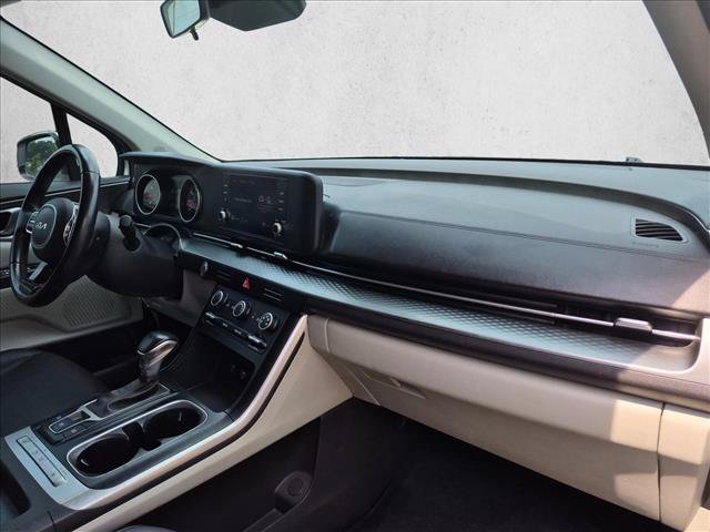 Used 2022 Kia Carnival LX FWD image 20